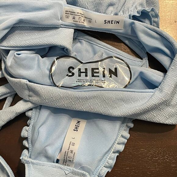 SHEIN Women’s Bikini Baby Blue Gathered Top Size‎ Large - Picture 7 of 7